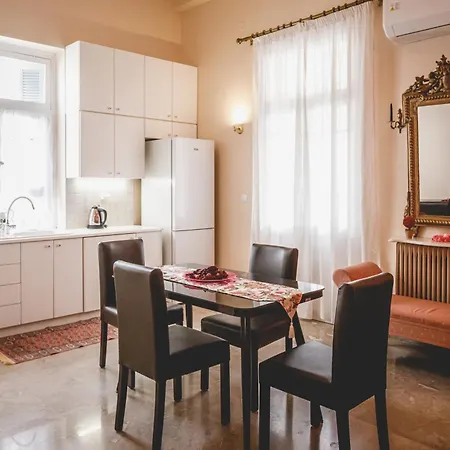 Maisonette Stella דירה *